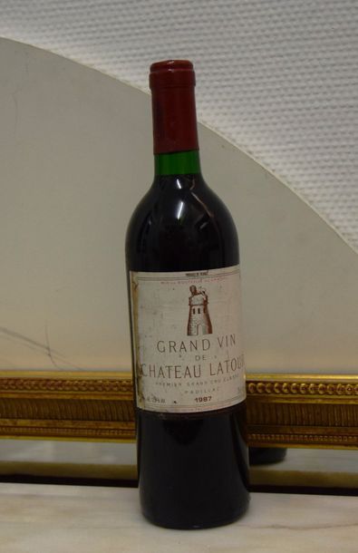 null 1 bouteille CH. LATOUR, 1° cru Pauillac 1987 (et, etla) 