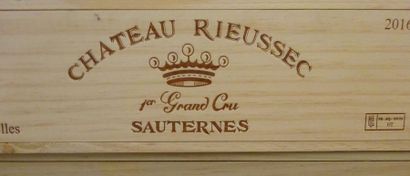 null 6 bouteilles CH. RIEUSSEC, 1° cru Sauternes 2016 cb