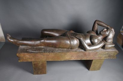 null ERHARDY Joseph (1928-2012), "Un été aux Tuileries, bronze à patine brune, 162...