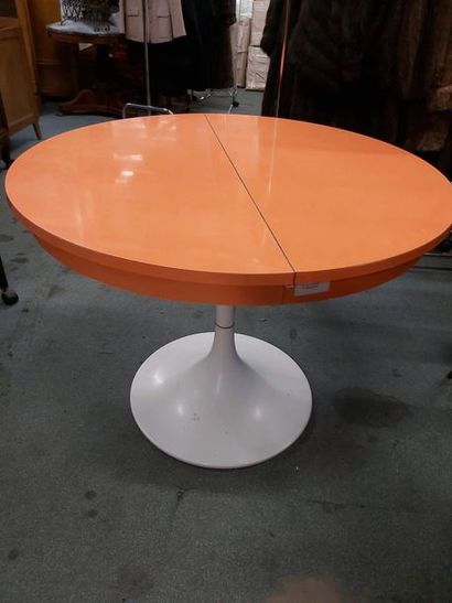 null Table formica orange