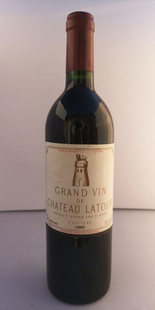null Un Château LATOUR 1 er Grand CRU CLASSE en Pauillac- 1985- (CASTRES)