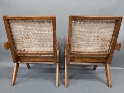 null JEANNERET Pierre (1896-1967), Paire de fauteuils modèle dit "Cane and teak wood...