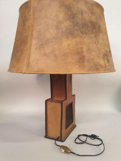 null 50-60's desk lamp, leather-covered base, leather shade, H. 62 cm