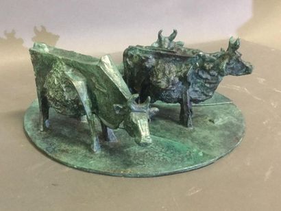 null HERVELIN Patrick (1948), "The three cows", bronze in three parts with green...