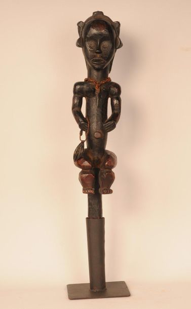 null FANG N'TUMU (Guinée Equato) Hauteur 67 cm



Figure de reliquaire, Gardien du...