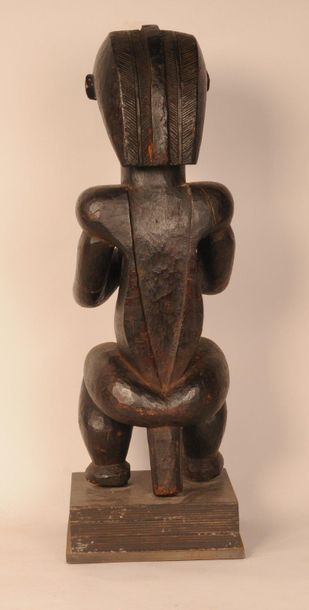 null FANG N'TUMU (Gabon) Hauteur 53 cm



Effigie masculine gardien de reliquaire,...