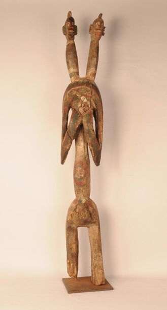 null MUMUYE ( NIGERIA vallée de la Benue) Hauteur 160 cm



Ancienne statue asexuée,...