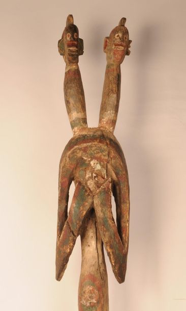 null MUMUYE ( NIGERIA Benue Valley) Height 160 cm



Ancient asexual statue, exceptional...
