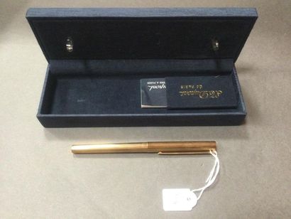 DUPONT: Gold-plated metal Roler pen with...