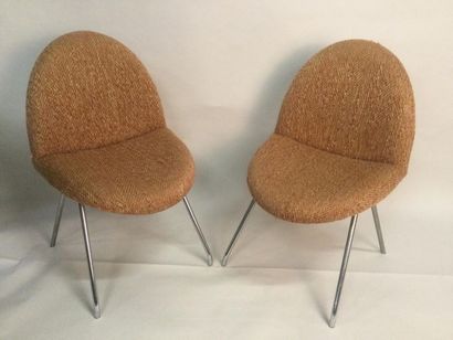 null Joseph-André MOTTE (1925-2013), Paires de chaises "LANGUE" modèle 771, Circa...