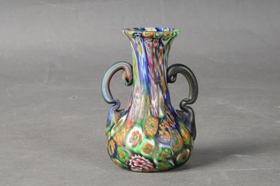 null TOSO Fratelli pour Murano, petit Vase époque Art nouveau à décor millefiori,...