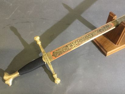 null Réplique d'épée médiévale espagnole CARLOS V de marque TOLEDO.