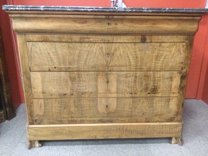 null Louis Philippe style COMMODE in natural wood with 5 drawers opening on the front,...
