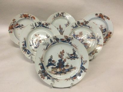 null IMARI, fin XVIIIème / début XIXème, Lot de 6 ASSIETTES en porcelaine à décors...