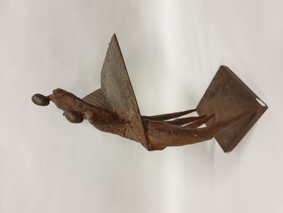 null Milutin MRATINKOVIC (1950),, "Icar", Sculpture en métal à patine brune H 56...
