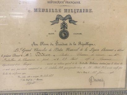 null BREVET de l'Ordre National de la Légion d'honneur attribué en 1922, dim. 35...