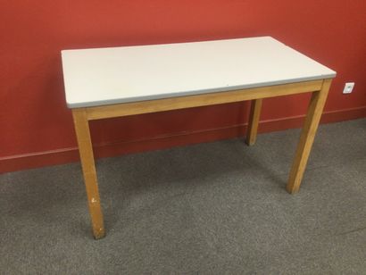 10 TABLES 120 x 60