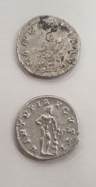null MONNAIE ROMAINE - GORDIEN III, Lot de 2 Antoniniens, poids : 4,3 g et 4,6 g