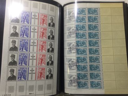 null ALBUM contenant une accumulation de timbres à 60/70% neufs dont planches, postes...
