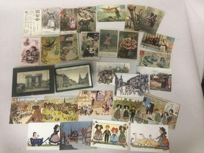 Lot d'environ 30 Cartes Postales dont : anciennes,...