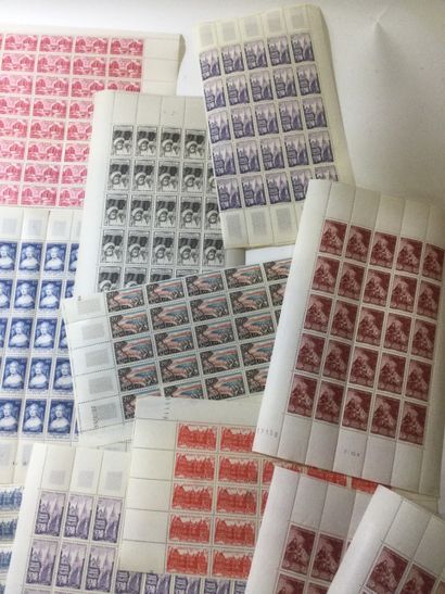 null Lot de planches de timbres français neuf, periode milieu du XXème.
