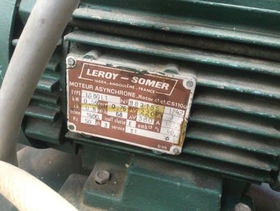 null COMPRESSEUR de marque LEROY-SOMER, 220 V.