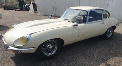 null 
La jaguar type E est une voiture de sport construite entre 1961 et 1975, elle...