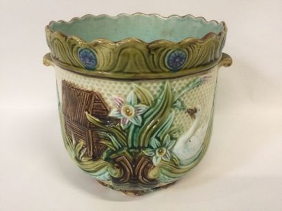 null CACHE-POT in barbotine with decoration of swans, beginning XXth, H 22 cm, Diam....