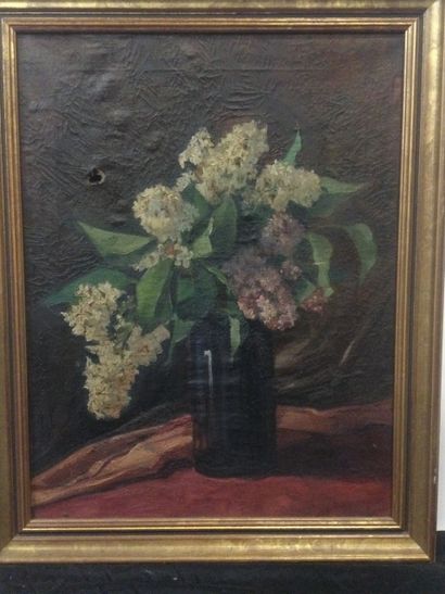 null Artiste début XXème, Bouquet de Llila dans un vase, HST, dim. 62 x 48 cm. (un...