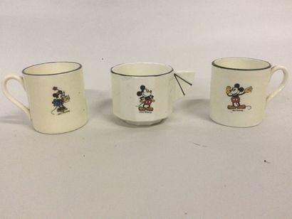null Faïence d'ONNAING, Lot de 3 tasses à expresso collection Mickey Mouse, époque...