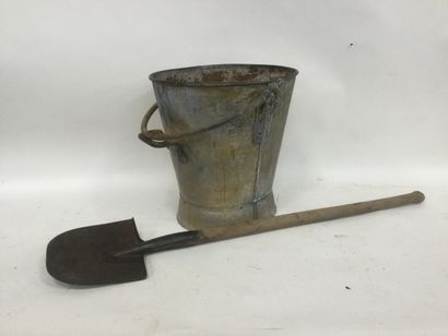 1 German shovel + 1 seal from 1939