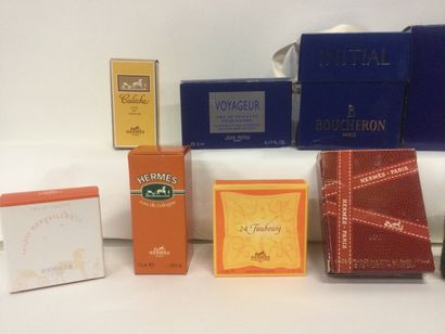 null Collection de 13 miniatures de parfum de marque HERMES, Boucheron, Cartier...dans...