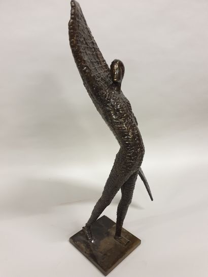 null Milutin MRATINKOVIC(1950), "Kronos", Sculpture en inox patiné, H 61,5 cm.