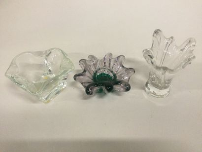 null lot 2 cendriers et 1 petit vase en cristal