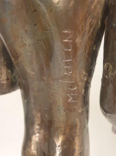 null Milutin MRATINKOVIC, "Voyageur", Sculpture en inox patiné, H : 69 cm.