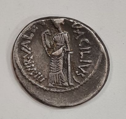 null REPUBLIQUE ROMAINE - ACILIA - Denier argent - A/ Tête de Salus (la Santé) laurée...