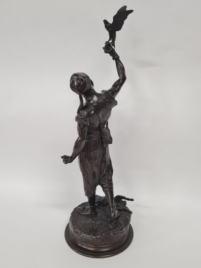 null Pierre-Jules MENE (1810-1879) - Le fauconnier arabe à pied - Épreuve en bronze...