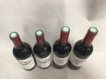 null lot 20 bouteilles : 8 MARQUIS DU MORON 2010 Blaye côte de Bordeaux et 12 CHÂTEAU...