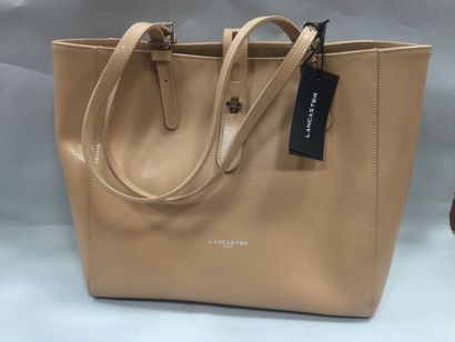 null Lancaster, sac à mains en cuir beige, porté épaule, ht. 28 cm