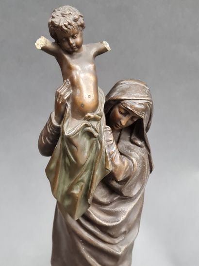 null Raphael LAGNEAU (XIX), d'après MORELLI, Vierge à l'enfant, sculpture en Bronze,...