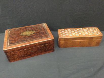 null Set of two wooden boxes with marquetry decoration, Dim. 10 x 27 x 19,5 and 9...