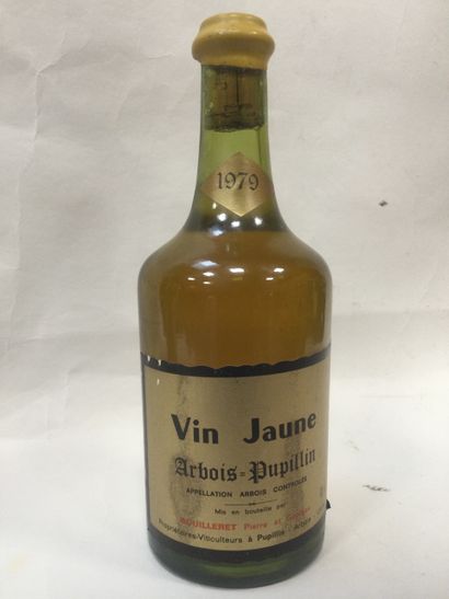 null Une Bouteille de Vin jaune Bouilleret P et G, Blanc, Arbois Pupillin, 1979