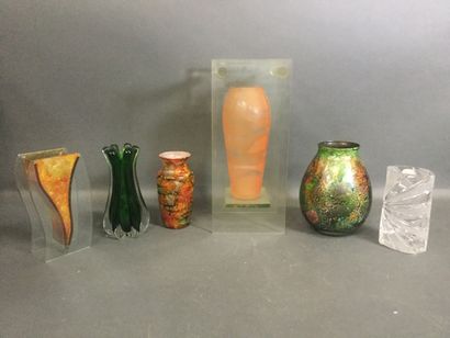 Lot de 6 Vases design contemporain, certains...