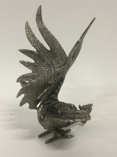 null Sculpture en métal argenté figurant un coq de combat, H. 17 cm