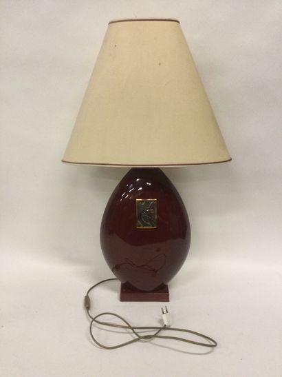 null Louis DRIMMER, Lampe en faïence de forme ovale, H. (avec abat-jour) : 78 cm
