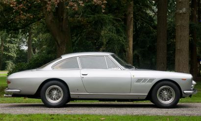 null Ferrari 330 GT, 1964, Serie 1, Moteur V 12 3967 cm3 , 300 cv, boite de vitesse...