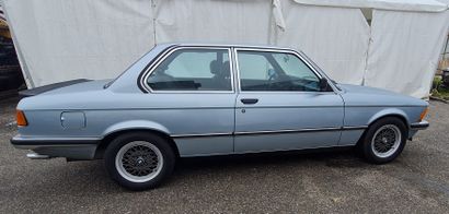 null BMW, Modele E21 323i, Energie ES, 207000 kms, Date de première Immatriculation...