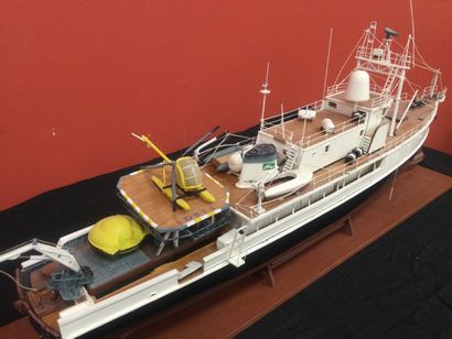 null Maquette de bateau, reproduction du navire "CALYPSO", échelle 1/45, utilisable...