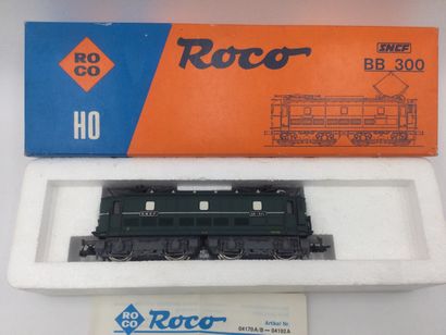 null ROCO, échelle HO, Locomotive SNCF, modèle BB300, référence : 04170A

En boîte...