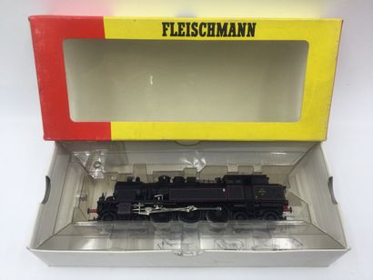 null FLEISCHMANN, échelle HO, Locomotive à vapeur SNCF, référence 4078F, en boîte...